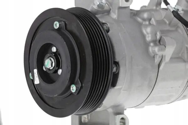 Compresor de aire acondicionado Valeo 813385 nuevo 2