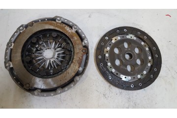 CLUTCH FORD FOCUS 1 8TDCI 01 LUK 623312433 Car type cargo vans passenger cars