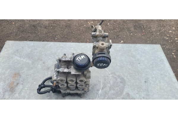 Válvula E-Cas Ecas Man Tgm Tgs 6x2 81.25902-6147 4729051110 usado 4