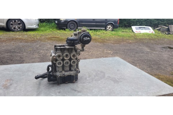 Válvula E-Cas Ecas Man Tgm Tgs 6x2 81.25902-6147 4729051110 usado 5