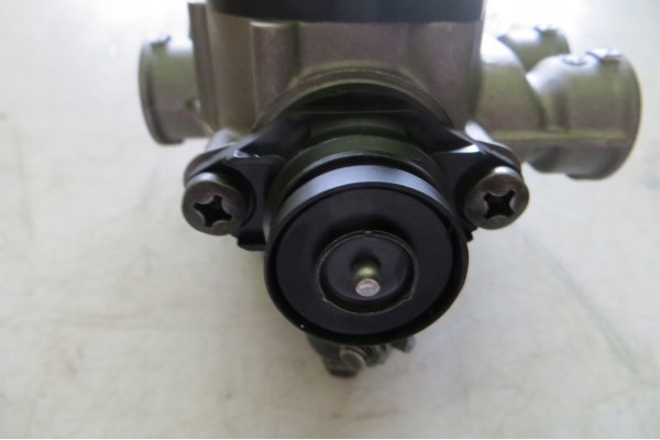 Regulador de Fuerza de Frenado MAN 81.52161.9373 WABCO 4757100160