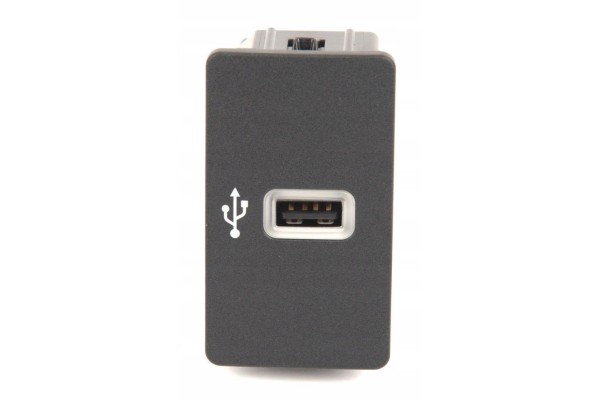 Puerto Usb Mustang 2016- Focus 2018- Sync Iii HU5T-14F014-AC AB nuevo 2