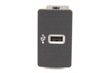 SOCKET USB PORT MUSTANG 16 FOCUS 18 SYNC III Quality of parts according to GVO O original with manufacturer s logo OE