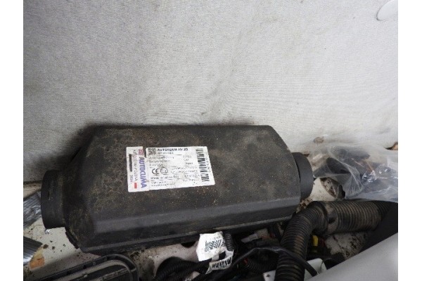 Calefactor de estacionamiento Autoterm Air 2 KW 12V Diésel Air 2D usado 4