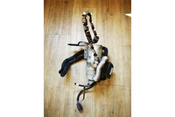 Radiador del calentador de agua para Volvo V70 S60 S80 XC70 XC90 2.4 D5 usado 2
