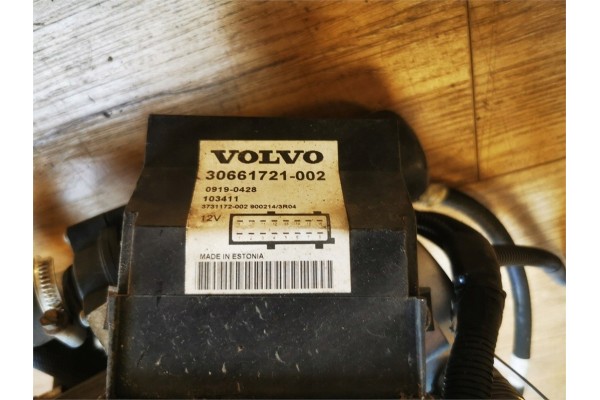 Radiador del calentador de agua para Volvo V70 S60 S80 XC70 XC90 2.4 D5 usado 4