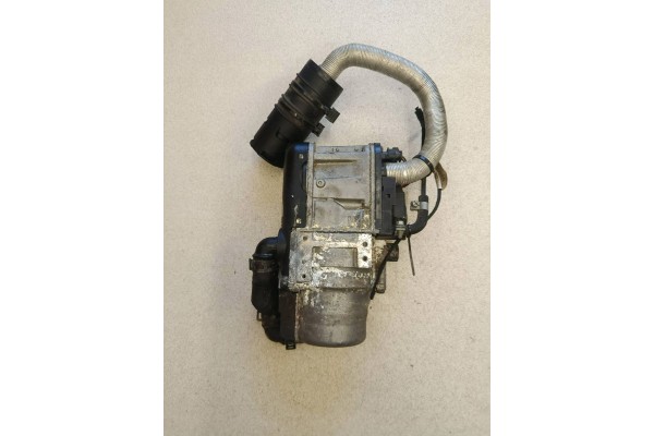 Calefactor estacionario Audi A4 S4 B9 2016 (Webasto) 9021037E usado 3