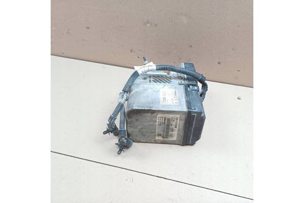 Calefactor estacionario VW T5 Webasto 7H0819008M usado 2