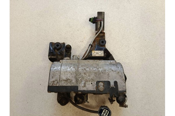 Calefactor estacionario Webasto para Ford Transit AV61-18K463-CP AV61-18K464-CM usado 2