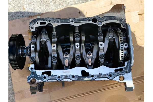 Bloque y cigüeñal inferior motor Dkz 06LF 2.0 TSI 06K103023N en excelente estado usado 6
