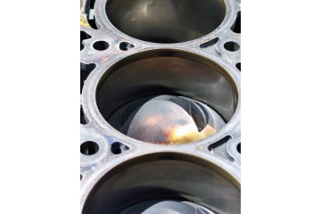 Bloque y cigüeñal inferior motor DKZ 06LF 2.0 TSI 06K103023N en exce