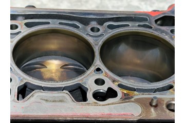 Bloque y cigüeñal inferior motor DKZ 06LF 2.0 TSI 06K103023N en exce