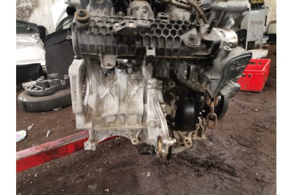 Motor completo Peugeot 308 T9 lift post 1,2 Thp HN05 usado 5