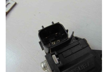 2 PIN ELEVALUNAS TRASERO DERECHO NISSAN JUKE (F15E) Acenta 2013 2 PIN 180613 NISSAN - 2