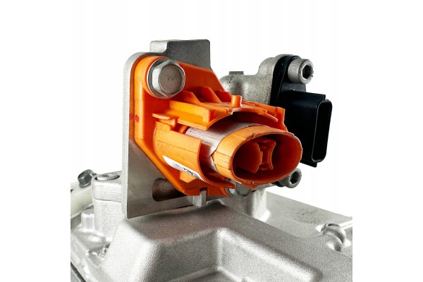 Compresor de aire acondicionado Renault Zoe 926008999R usado 4