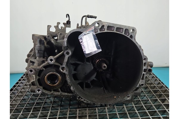 Caja de Cambios Manual L5 Kia Carens II 2.0 16V Cvvt usado 2