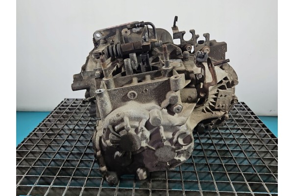 Caja de Cambios Manual L5 Kia Carens II 2.0 16V Cvvt usado 4