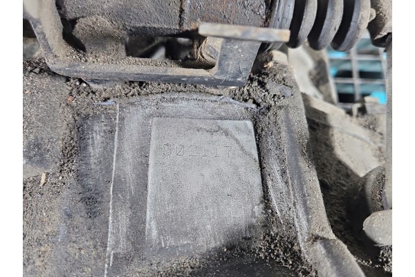 Caja de Cambios Manual L5 Kia Carens II 2.0 16V Cvvt usado 6