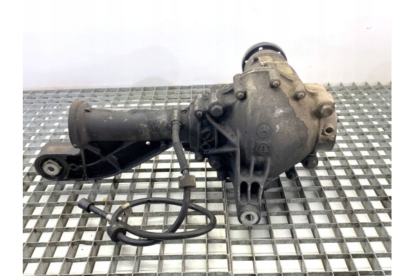 Puente Diferencial Delantero Mercedes Gle A1673305100 2.0 245CV Transmisión usado 3