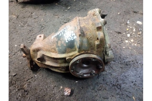 Diferencial Trasero Mercedes W202 W210 W124 Relación 3.27 1243513008 usado 2