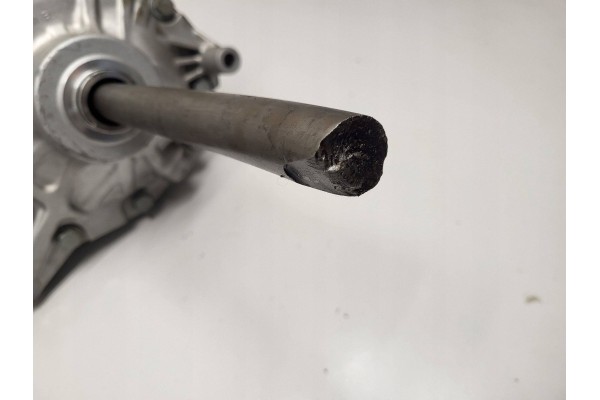 Diferencial puente delantero 2.81 BMW G11 G12 G30 G31 8679973 7647388 usado 3