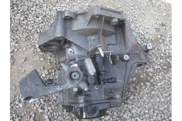 Caja de cambios VW Golf V 5 1.6 Fxo Fxq Bgu Bse usado 2