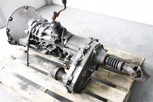 Caja de cambios reductora Jeep Cherokee 2.5 2.8 Crd WJ KJ usado 2