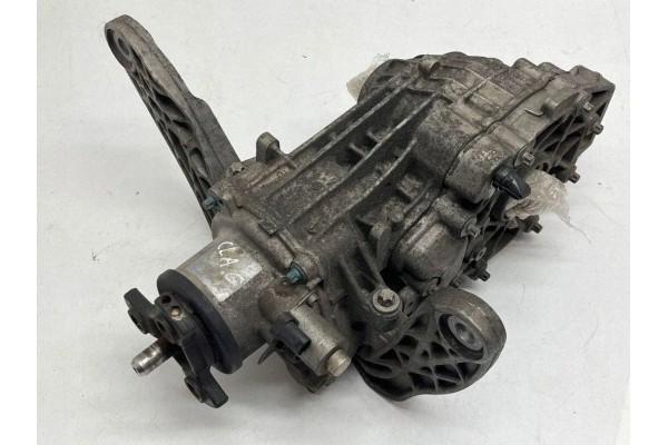 Reductor trasero Mercedes-Benz Cla Shooting Brake (X117) A2463501802 2.0L usado 2