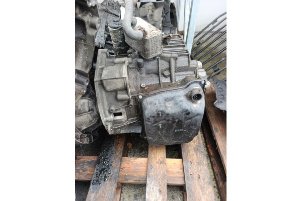 Caja de cambios VW T5 Lift 2.0 TDI Dsg Lzz dañada usado 2