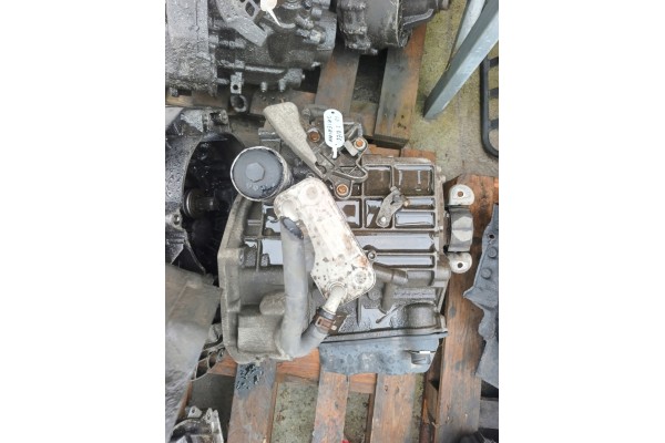 Caja de cambios VW T5 Lift 2.0 TDI Dsg Lzz dañada usado 3