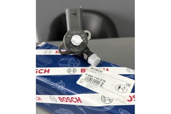 Inyector Bosch 0 445 110 078 nuevo 2