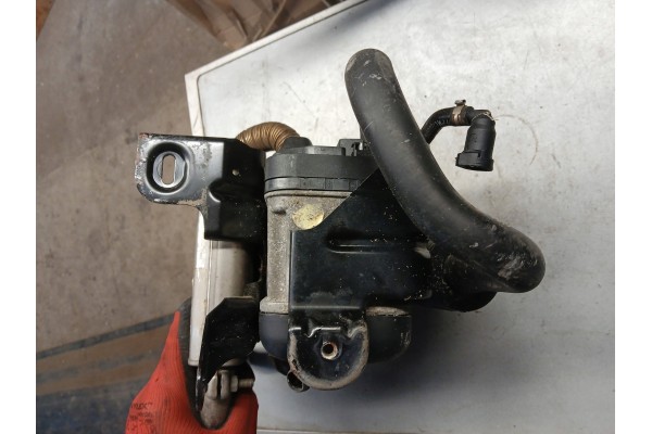 Calefactor estacionario Webasto VW Sharan II 7N Alhambra 7N0815065G usado 6