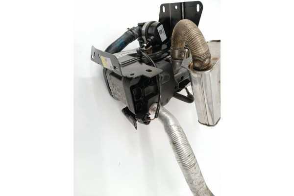 Calefactor estacionario Webasto para Land Rover Discovery LR4 AH2270G308AE 9024093B usado 4