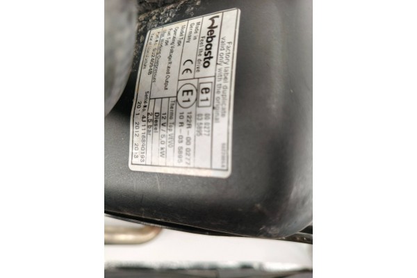 Calefactor estacionario Webasto para Land Rover Discovery LR4 AH2270G308AE 9024093B usado 7