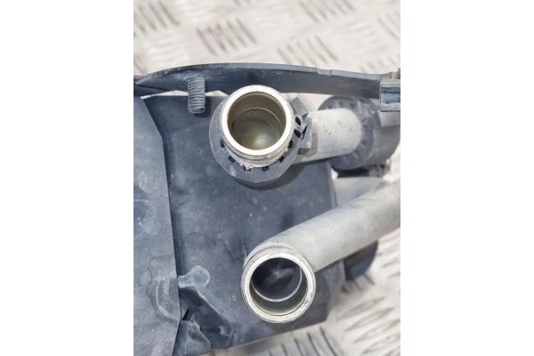 Webasto VW Touareg (7LA, 7L6, 7L7) 7L0815857C 3.0L diésel 165kW 2006 usado 7
