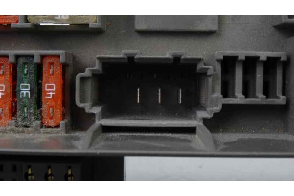 693169003 CAJA RELES / FUSIBLES BMW SERIE X6 (E71/72)