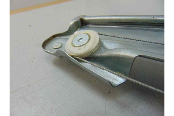 7 PIN ELEVALUNAS TRASERO DERECHO OPEL ASTRA K BERLINA 5P