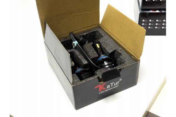 Kit de 77 Bombillas para Coche H1 H4 H8 H9 H11 H16 HB3