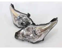 Faros delanteros derecho para Toyota Avensis