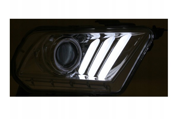 Faro delantero negro tuning Ford Mustang 2010-13 usado 2