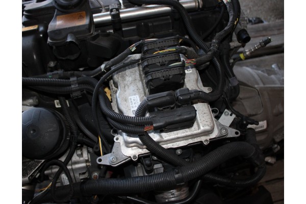 Unidad de Control de Transmisión 8HP45 Motor 2.0 N20B20A BMW F30 2012 Reacondicionada 8