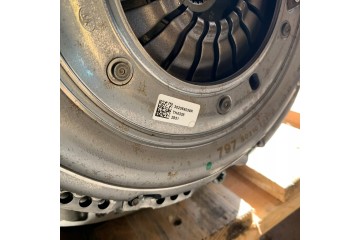 HIT NV300 2 0 DCI M9RZ717 302059239R 0445011500 208A07119R 144104384R Engine type diesel