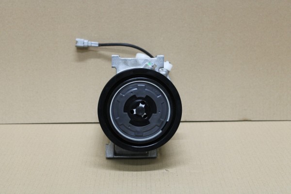 Compresor de aire acondicionado DENSO DCP23032
