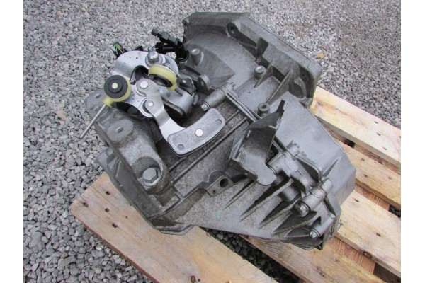 Transmisión Opel Astra J Zafira Insignia 2.0 Cdti Start Stop F40 usado 7