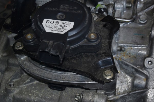 Caja de cambios Renault Captur 1.6 Híbrido DB1010 231B15778R 321019416R usado 8