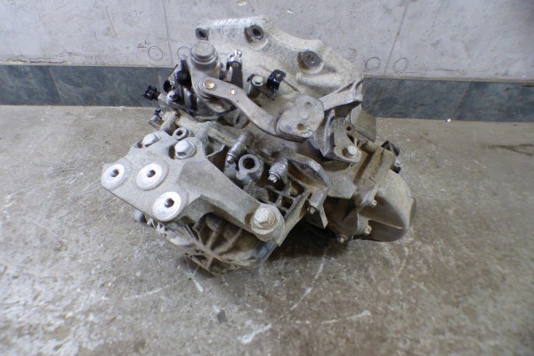 Caja de cambios M32 Omde para Opel Astra K V 1.6 Cdti usado 3