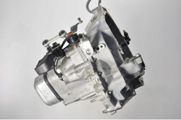 CITROEN C3 III LIFT 1 2 PURE TECH 12V 61kW 82KM CHEST 20A728 8 thousand km Part manufacturer Citroen OE