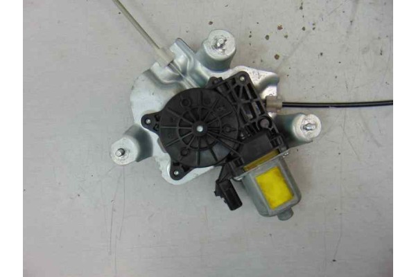 2 PIN ELEVALUNAS DELANTERO IZQUIERDO SSANGYONG TIVOLI Limited 4x2 2017 2 PIN 177939 SSANGYONG - 6