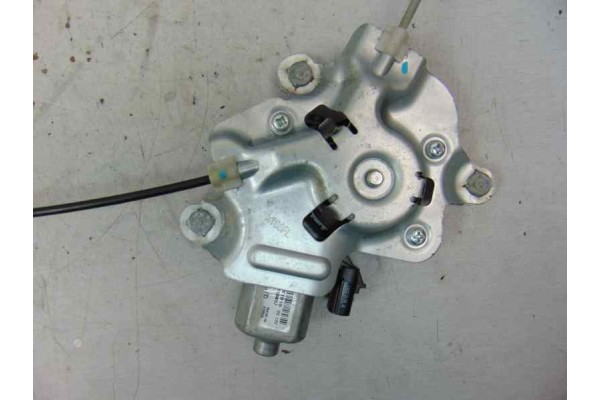 2 PIN ELEVALUNAS DELANTERO IZQUIERDO SSANGYONG TIVOLI Limited 4x2 2017 2 PIN 177939 SSANGYONG - 7