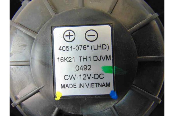  MOTOR CALEFACCION SSANGYONG TIVOLI Limited 4x2 2017 177948 SSANGYONG - 2